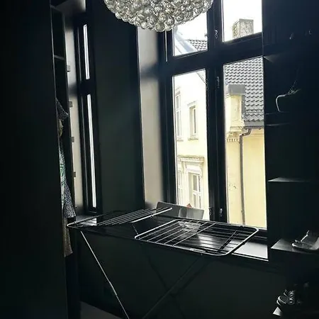 Ralekker Byleilighet. Solrik Balkong Apartamento