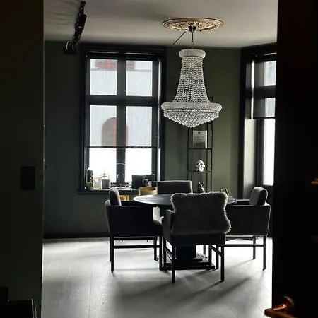 Ralekker Byleilighet. Solrik Balkong Apartment *