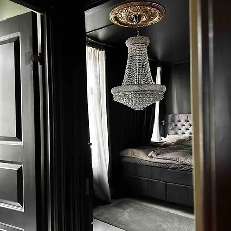 Apartment Ralekker Byleilighet. Solrik Balkong *